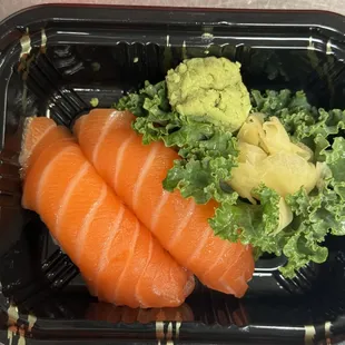 Salmon sushi