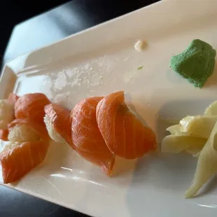 Salmon Nigiri