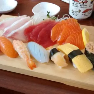 Sashimi &amp; Nigiri sushi combo.