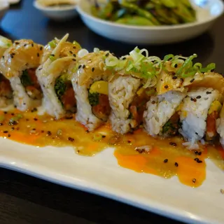 Dancing Albacore Special Roll