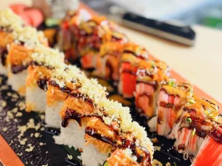 Ni's Asian Bistro & Sushi Bar