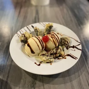 Complimentary birthday fried Oreo dessert (yay &amp; yummy)