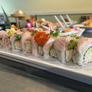 Big Yellowtail Roll