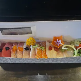 Chirashi Sushi