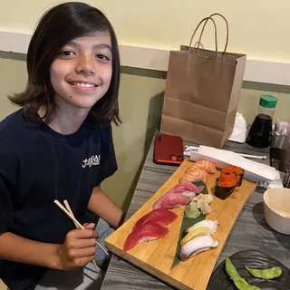 Smelt Egg Sushi (Masago)