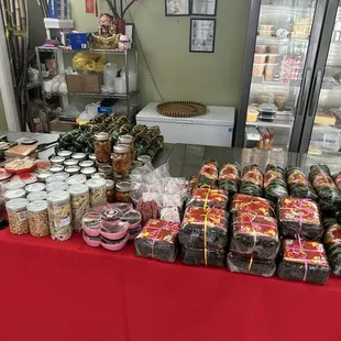 Lots of cha selections!