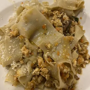 Chicken and porcini parpadelle