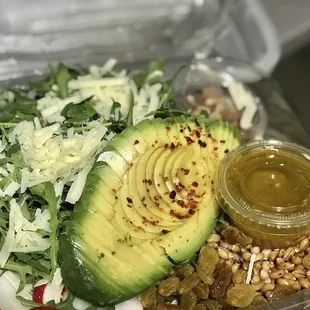 Avocado &amp; Arugula Salad