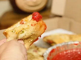 Black Dog Pizzeria