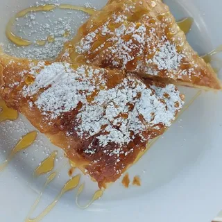 Bougatsa