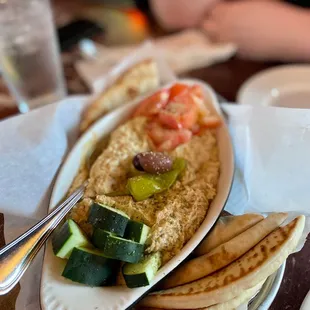 Hummus plate