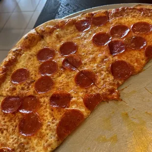 MASSIVE PIZZA! Delicious.