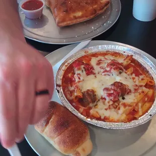 Ziti with meatballs and calcine