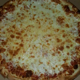 Mouth watering XL Cheese pizza!
