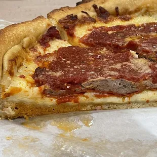 Cicero Combo Deep Dish Pizza--another side view