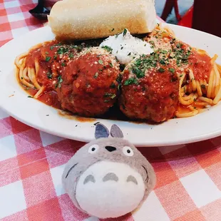 Spaghetti and meatballs