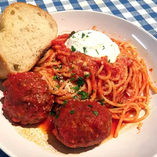 Spaghetti Lunghi con Polpette