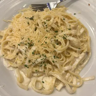 Fettuccine Alfredo - Vegetarian