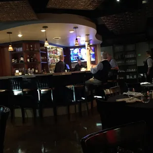 Love the bar set up. You will feel like you are in Old Chicago. Black linen service.