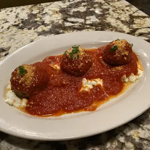 Meatball plate