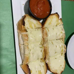 Garlic cheese bread
