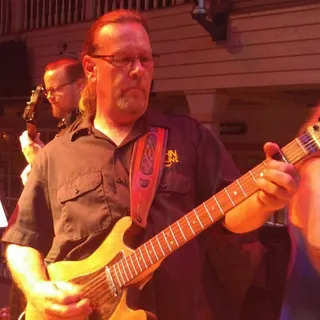 Mike F.