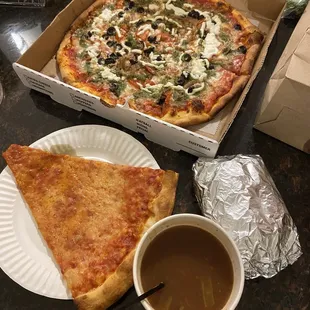 Cheese Pizza   Slice, N31. Minestrone Soup, Giovanni's Gourmet Pizza - Small