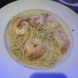 Shrimp linguine