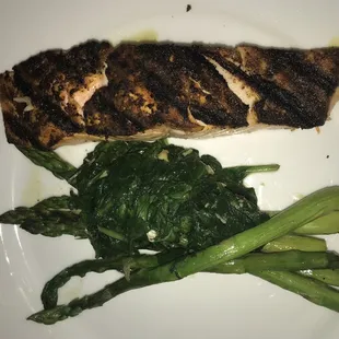 grilled fish and asparagus