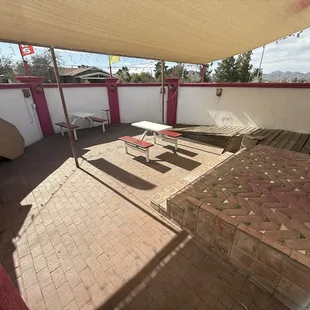 Front patio adjacent to Speedway
