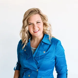 Lindsay P.