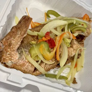 Poisson (fish whole red snapper)