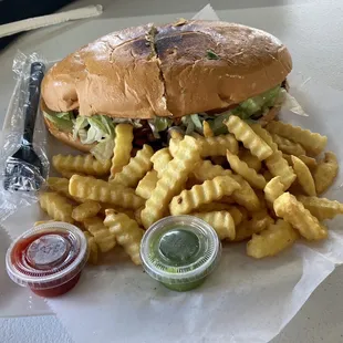 Torta al pastor with French fries