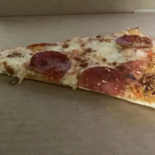 Does this look hand tossed?