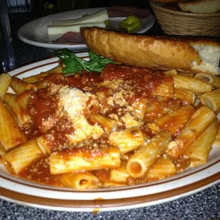 Rigatoni With Meat Sauce