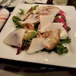 Bella Anita (grilled shrimp, avocado, caprese)