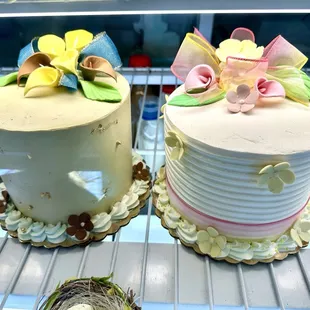 Cakes $60 not cheap for 6 inches