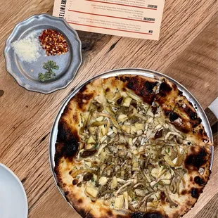 Mixed mushroom pizza
