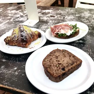 Buckwheat, Banana & Walnut Loaf