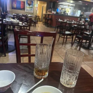 Empty cups ready to be refill and nobody is in here eating