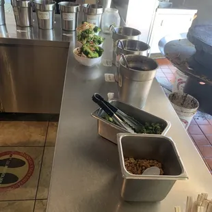 Sauce and oil selection