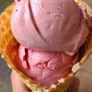 Cherry lime scoop and raspberry lemon scoop