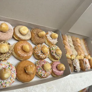 donuts, food, dough desserts