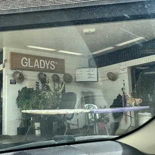 It's a special day for a lei!