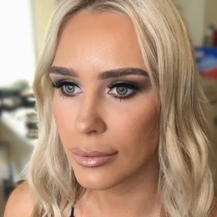 Soft bachelorette party makeup