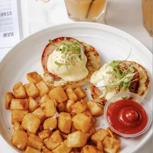 Eggs Benedict and Hash browns