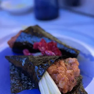 Spicy yellow tail &amp; spicy tuna hand roll