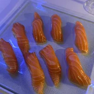 Salmon Nigiri