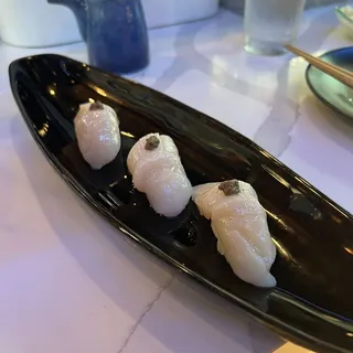 Scallop Nigiri