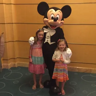 Mickey Mouse welcomes us on our Disney Cruise!